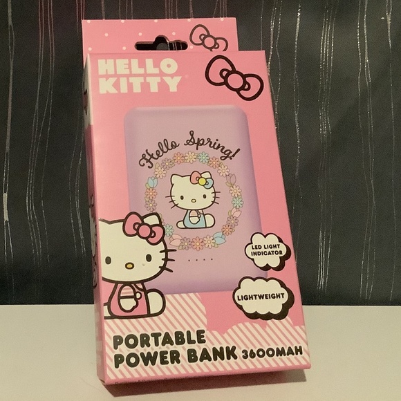 Hello Kitty portable power bank - Picture 1 of 3